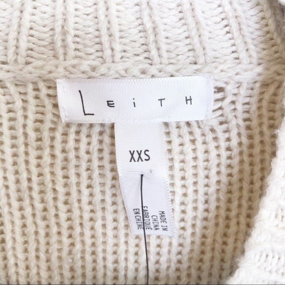 New Leith Cable Knit Fringe Sweater in Beige Oatmeal Light Heather - Picture 6 of 9